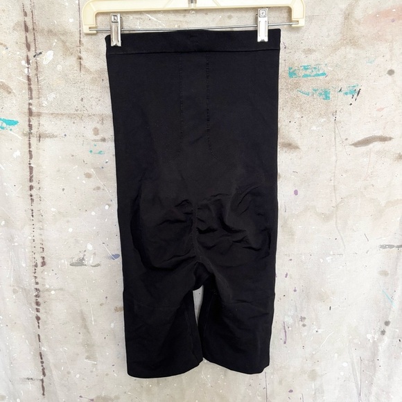 Spanx Mid-Thigh Shaping Shorts in Black - Picture 4 of 4